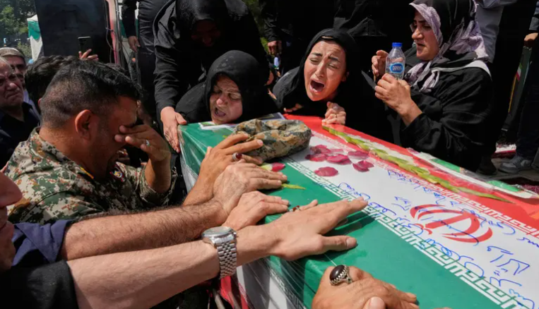 Pemerintah Iran Mengatakan 1.060 Orang Tewas dalam Perang dengan Israel